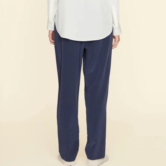 XiRENA 100% Silk Mercer Straight Leg Pant Navy Blue Small NWT Luxury Lightweight - Picture 2 of 14